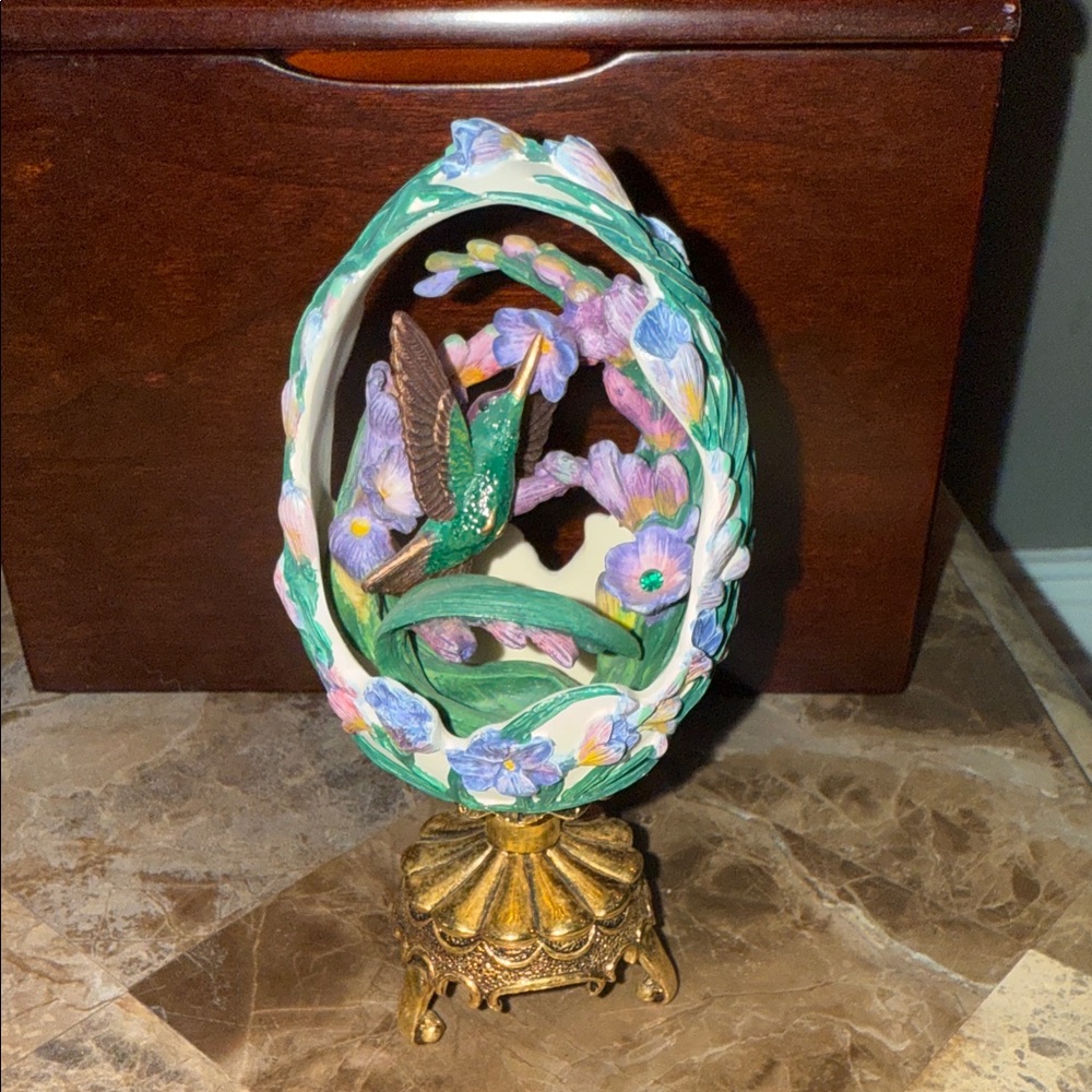 Franklin Mint In The Garden Hummingbird Faberge Egg- Vintage 1990’s
